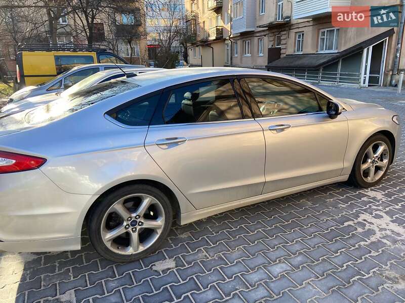 Седан Ford Fusion 2016 в Ивано-Франковске