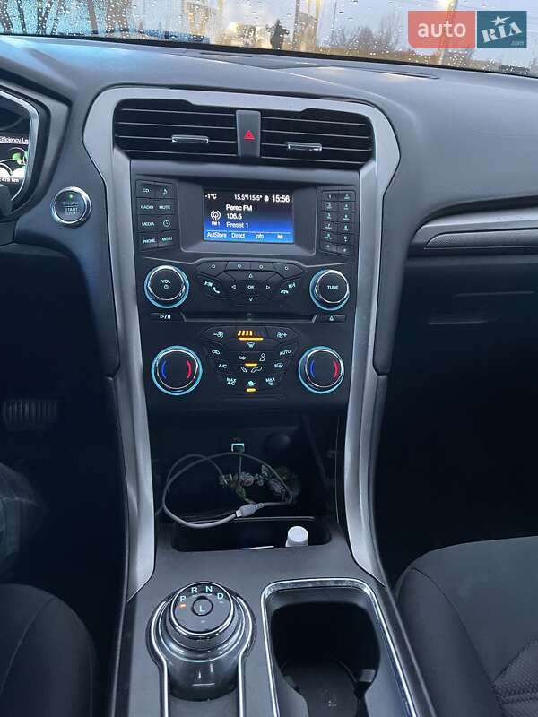 Седан Ford Fusion 2016 в Киеве фото 7 Седан Ford Fusion 2016 в Киеве