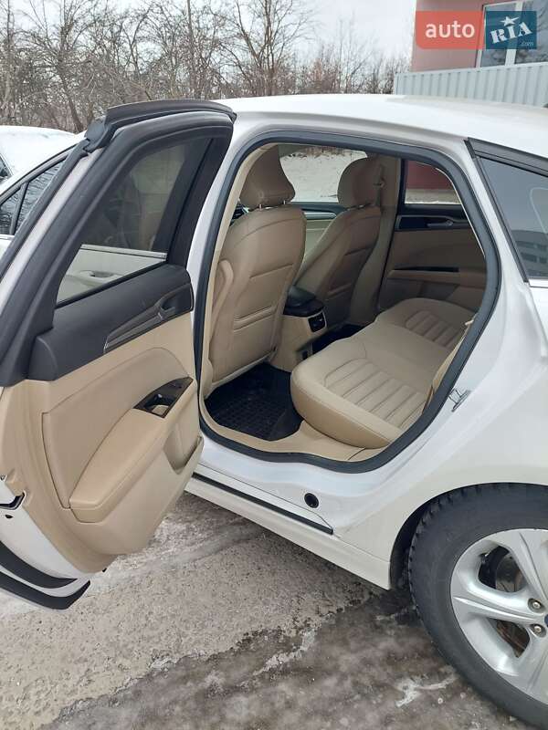 Седан Ford Fusion 2015 в Полтаве