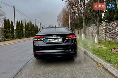 Седан Ford Fusion 2017 в 