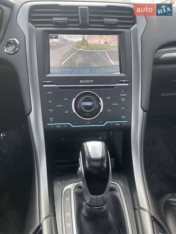 Седан Ford Fusion 2014 в Казатине