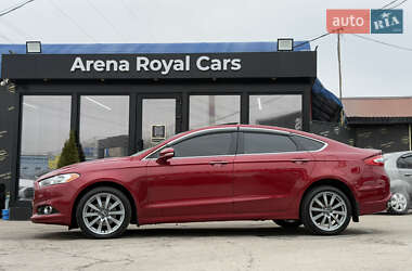Седан Ford Fusion 2013 в 