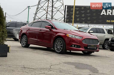 Седан Ford Fusion 2013 в 