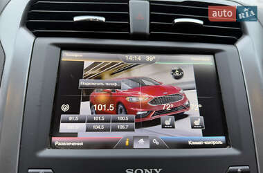 Седан Ford Fusion 2013 в 