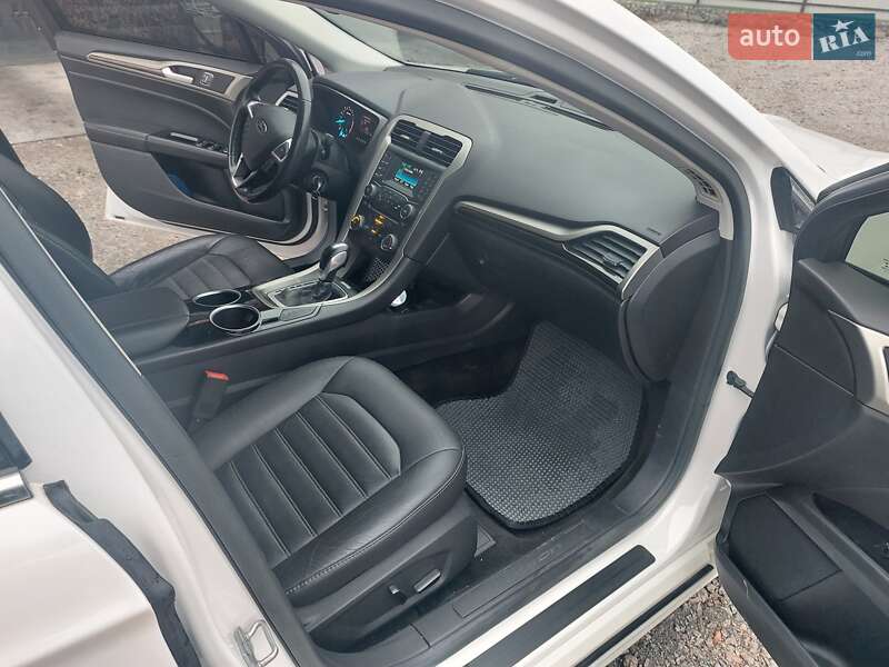 Седан Ford Fusion 2013 в Кагарлыке