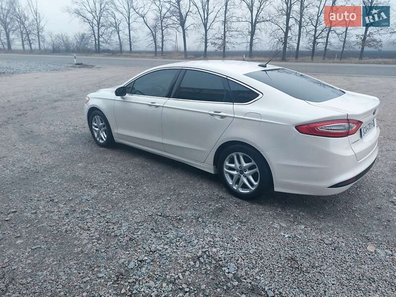 Седан Ford Fusion 2013 в Кагарлыке