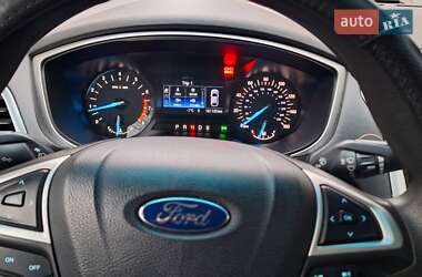 Седан Ford Fusion 2014 в Виннице