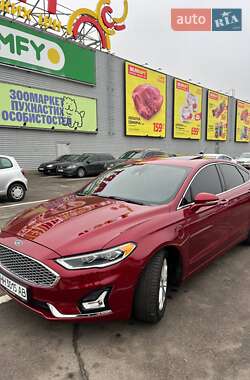 Седан Ford Fusion 2018 в 