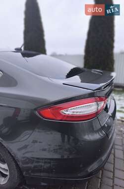 Седан Ford Fusion 2014 в 