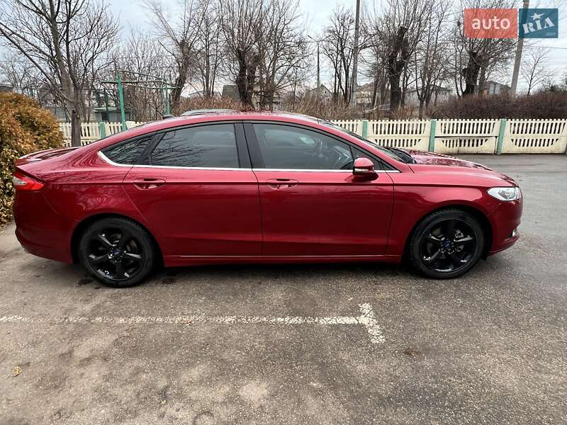 Седан Ford Fusion 2015 в Кривом Роге