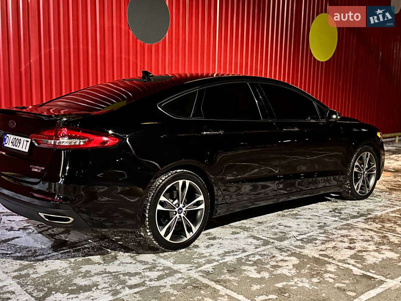 Ford Fusion 2020