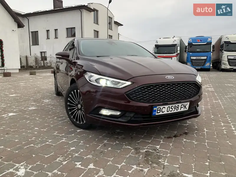 Седан Ford Fusion 2016 в 