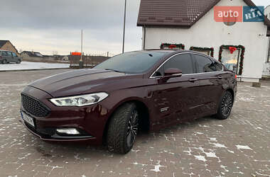 Седан Ford Fusion 2016 в Львове