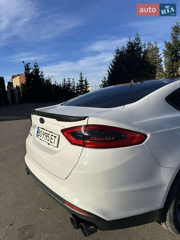 Седан Ford Fusion 2015 в Тернополе