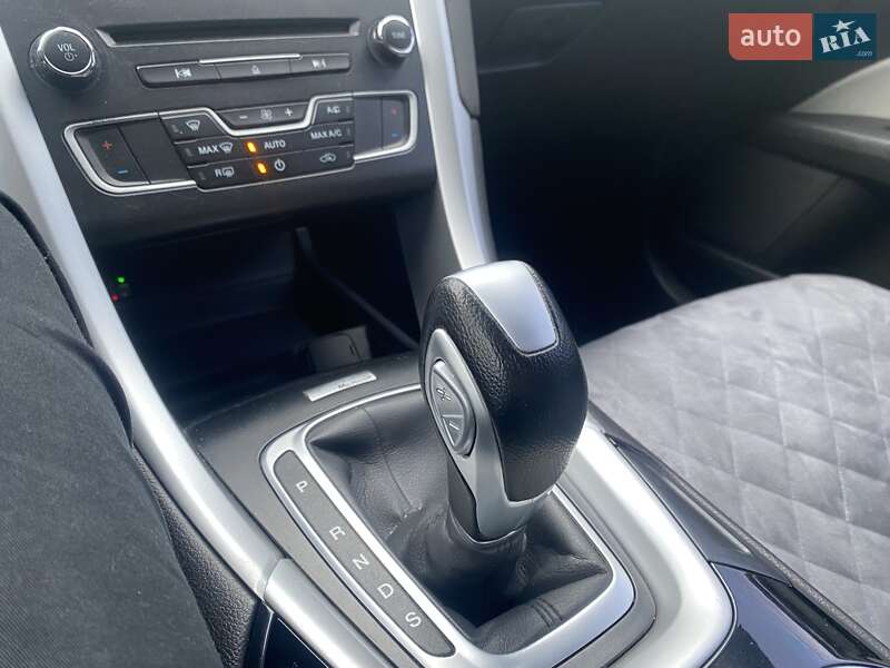 Седан Ford Fusion 2014 в Києві фото 28 Седан Ford Fusion 2014 в Києві