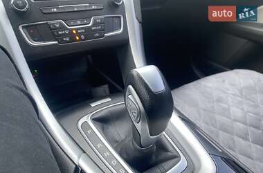 Седан Ford Fusion 2014 в 