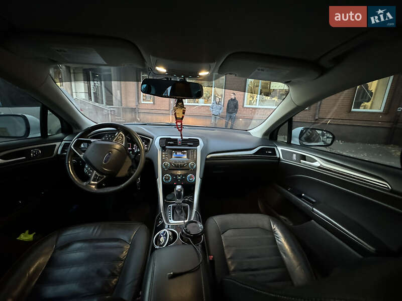 Седан Ford Fusion 2013 в Києві