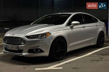 Седан Ford Fusion 2014 в Ровно