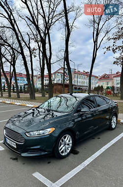 Седан Ford Fusion 2015 в Киеве