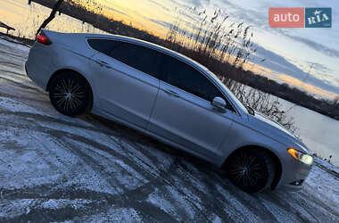 Седан Ford Fusion 2014 в Благовещенском