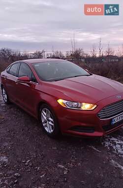 Седан Ford Fusion 2015 в Монастирищеві