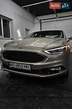 Седан Ford Fusion 2016 в 