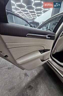 Седан Ford Fusion 2016 в Луцке