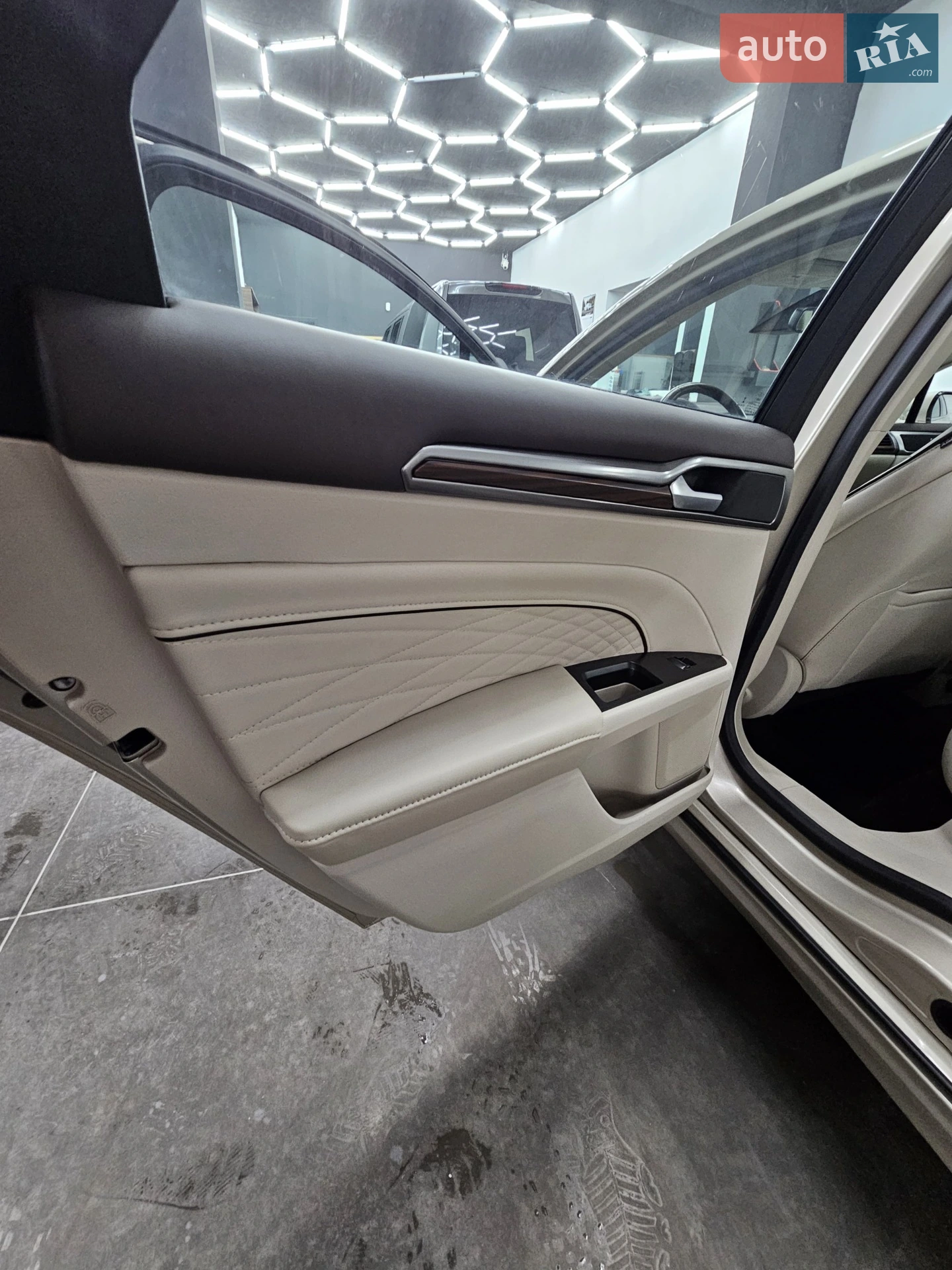 2016 Ford Fusion - мініатюра 60