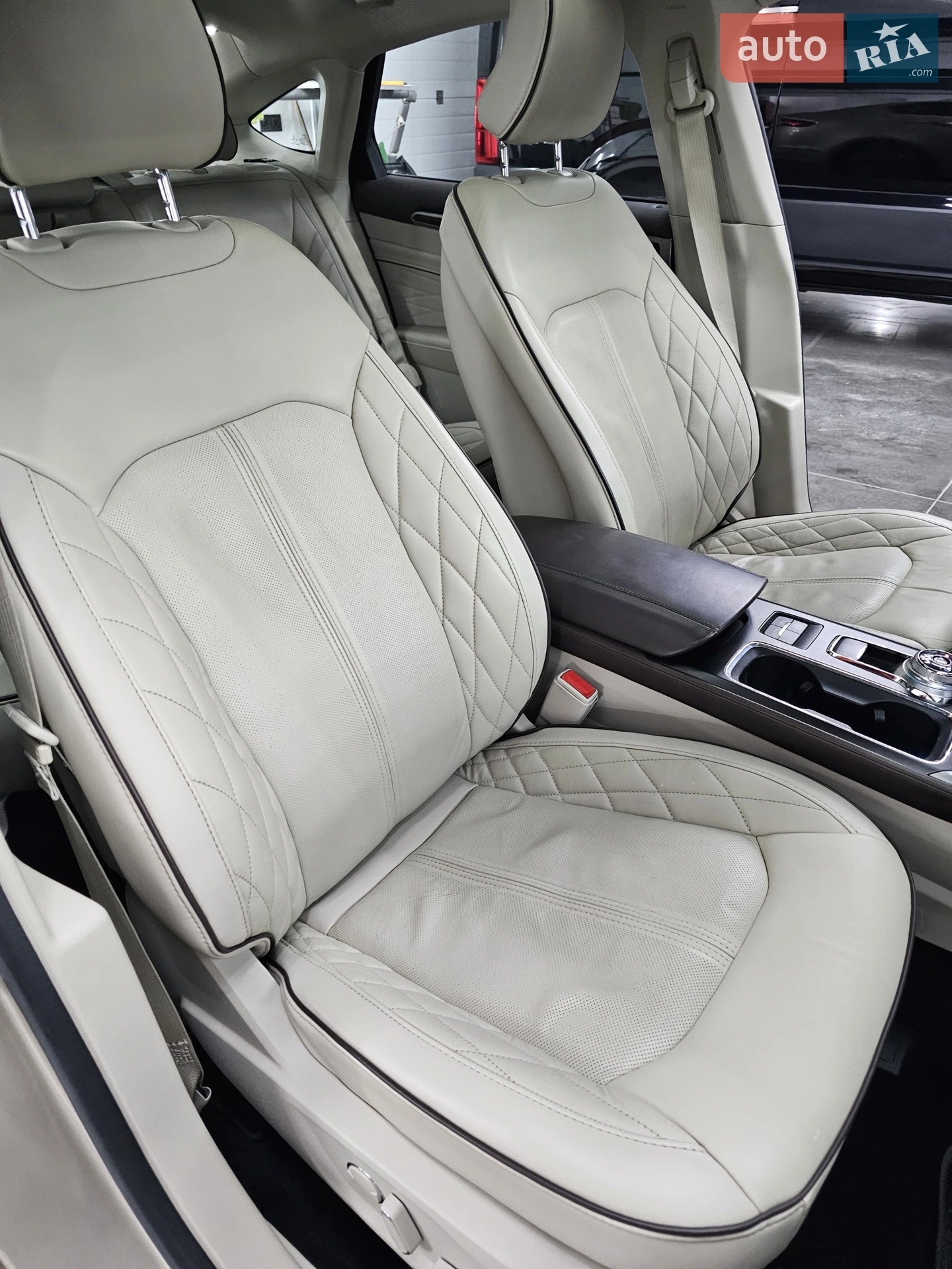 2016 Ford Fusion - мініатюра 44