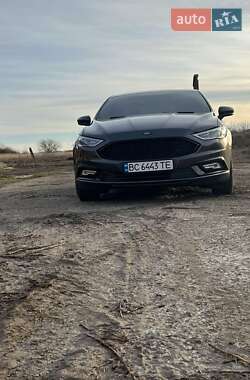 Седан Ford Fusion 2016 в Львові