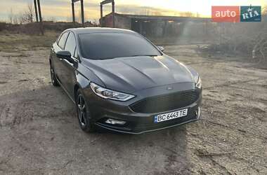 Седан Ford Fusion 2016 в Львові