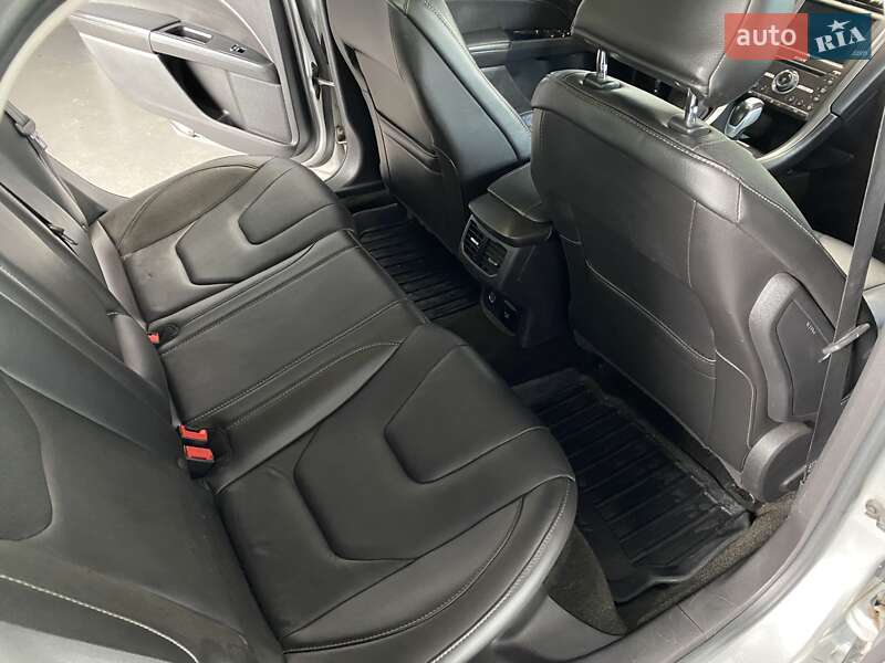 Седан Ford Fusion 2015 в Нововолинську фото 42 Седан Ford Fusion 2015 в Нововолинську
