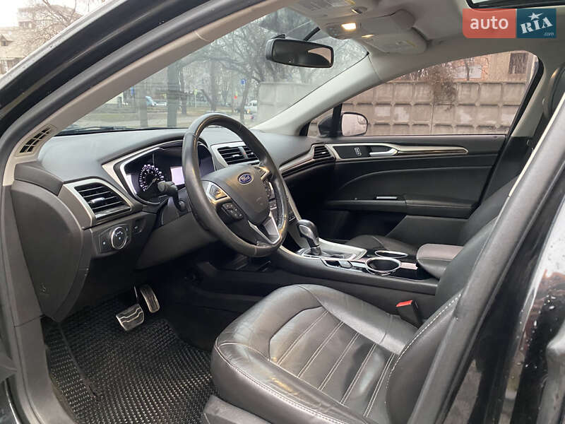 Седан Ford Fusion 2013 в Днепре