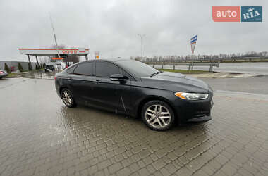 Седан Ford Fusion 2013 в Гребенке