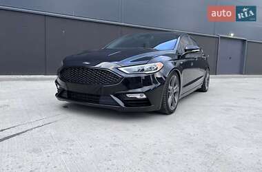 Седан Ford Fusion 2016 в 
