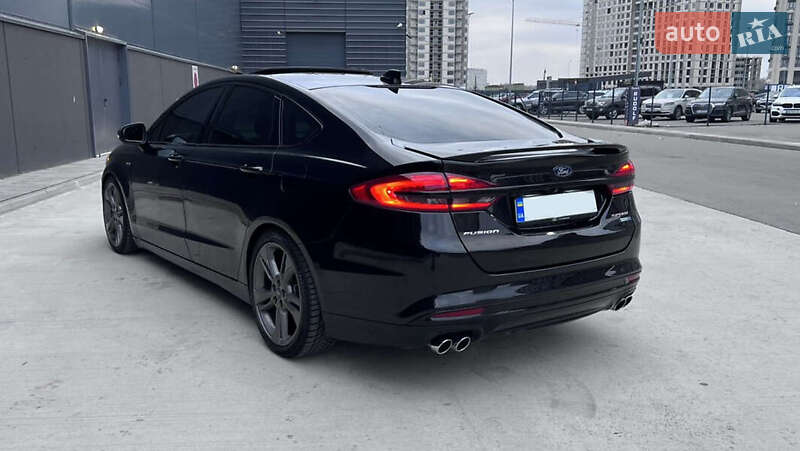 Седан Ford Fusion 2016 в Киеве