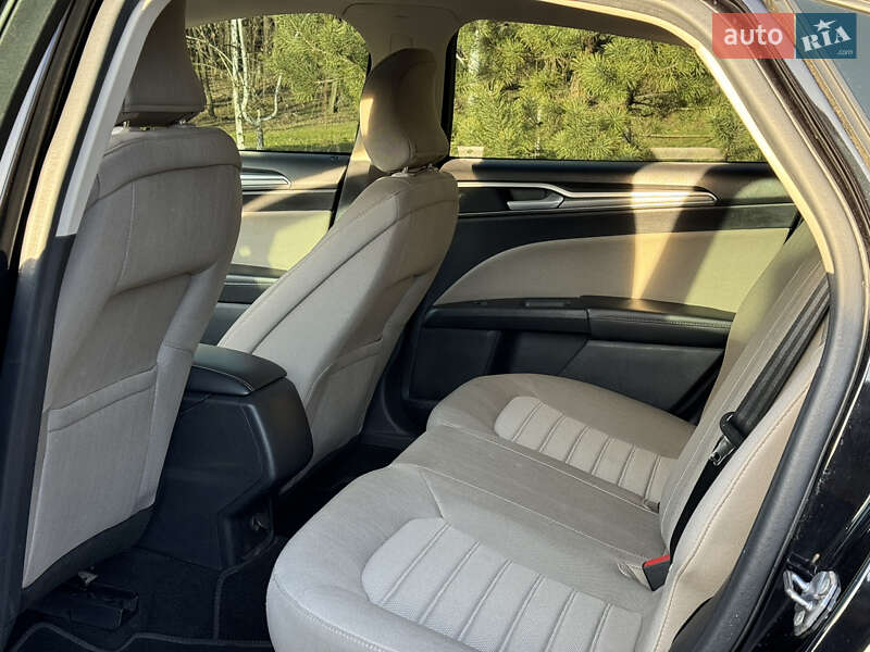 Седан Ford Fusion 2019 в Дніпрі