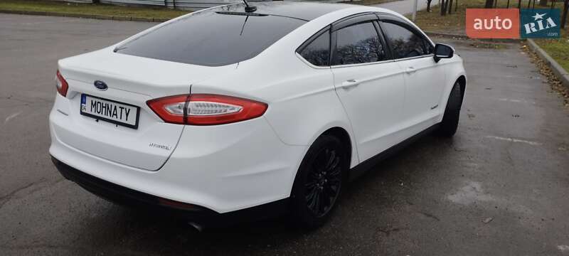 Седан Ford Fusion 2014 в Днепре
