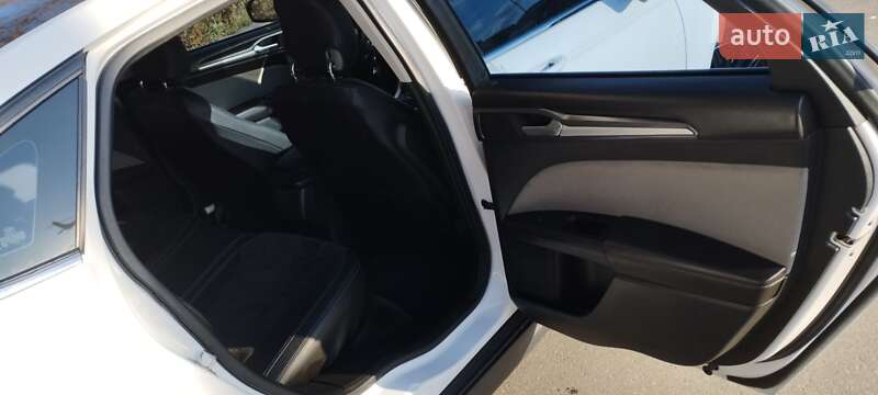 Седан Ford Fusion 2014 в Днепре