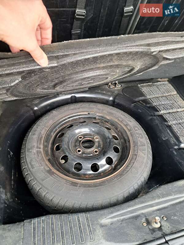 Хэтчбек Ford Fusion 2009 в Нетешине