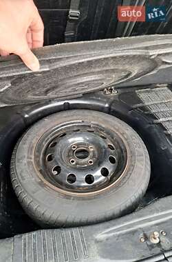 Хэтчбек Ford Fusion 2009 в 