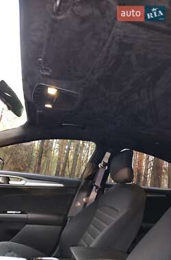 Седан Ford Fusion 2013 в 