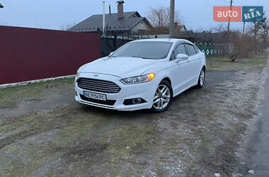 Седан Ford Fusion 2015 в Києві