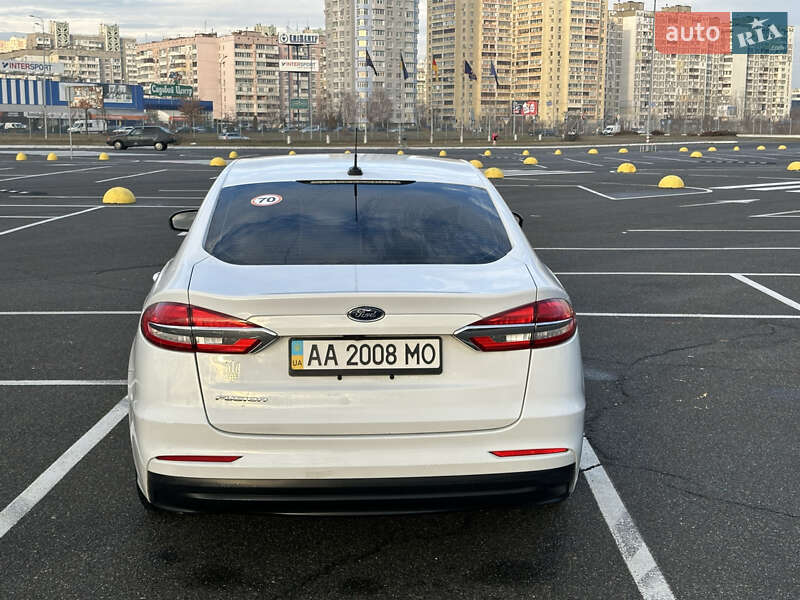 Седан Ford Fusion 2019 в Киеве