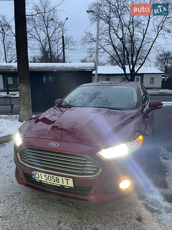 Седан Ford Fusion 2014 в Чернігові