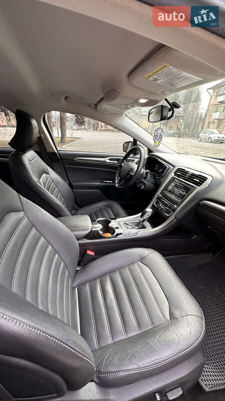 Седан Ford Fusion 2016 в Днепре