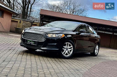 Седан Ford Fusion 2015 в Мукачевому