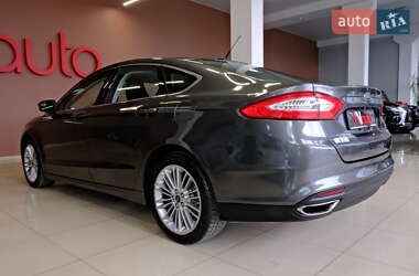 Седан Ford Fusion 2016 в Одесі