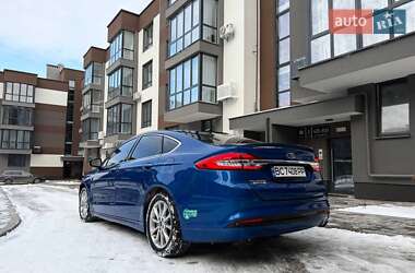 Седан Ford Fusion 2016 в 