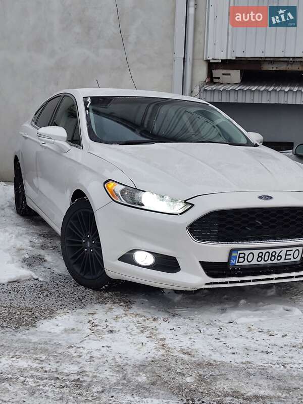 Седан Ford Fusion 2015 в Тернополе